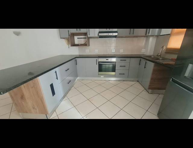 2 BEDROOM PROPERTY TO RENT IN UMHLANGA RIDGE